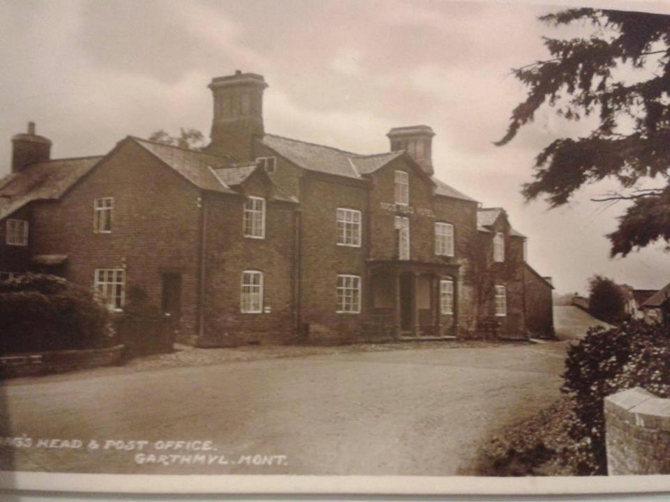 The Nags Head Hotel Montgomery Kültér fotó