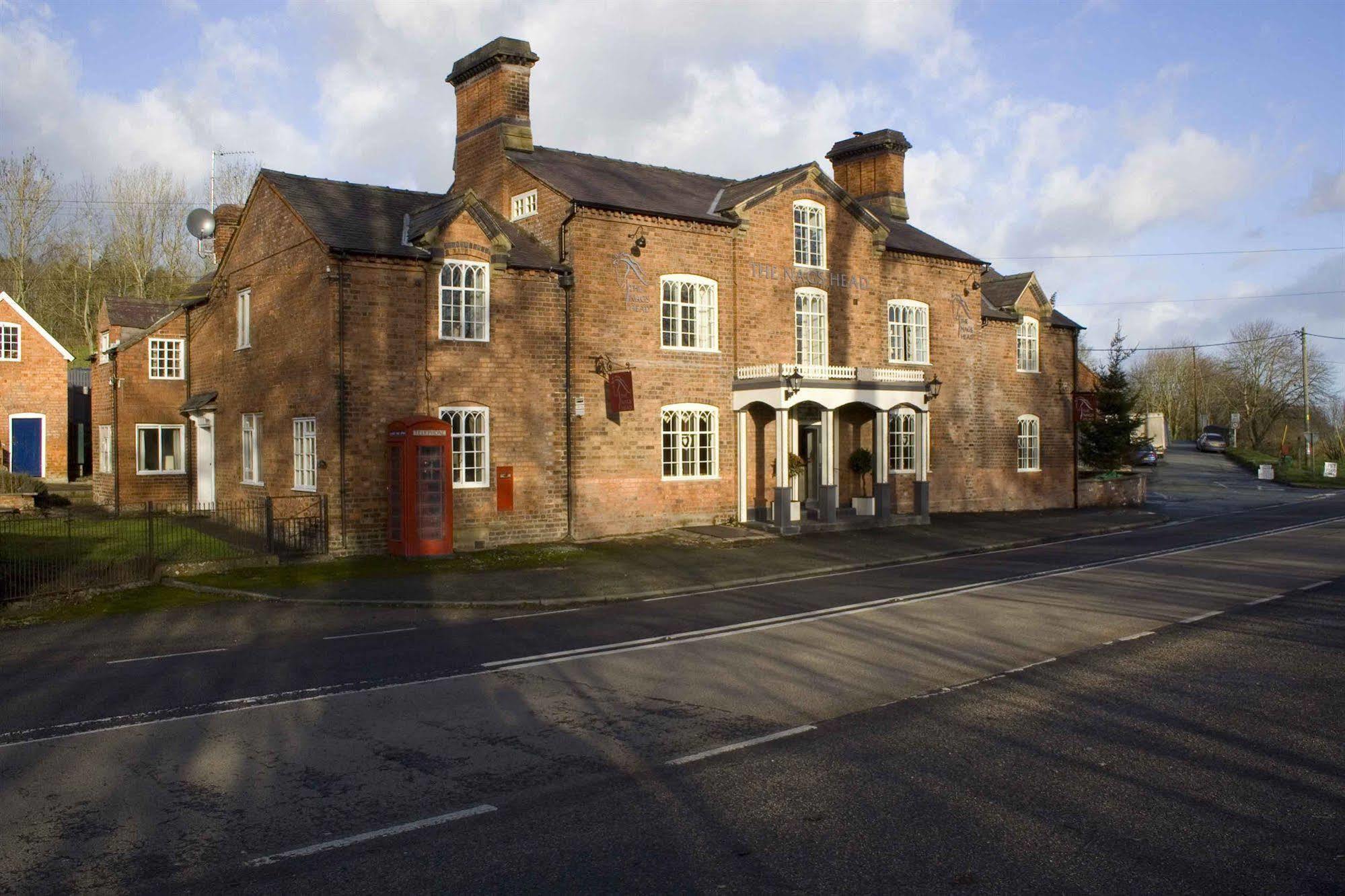 The Nags Head Hotel Montgomery Kültér fotó