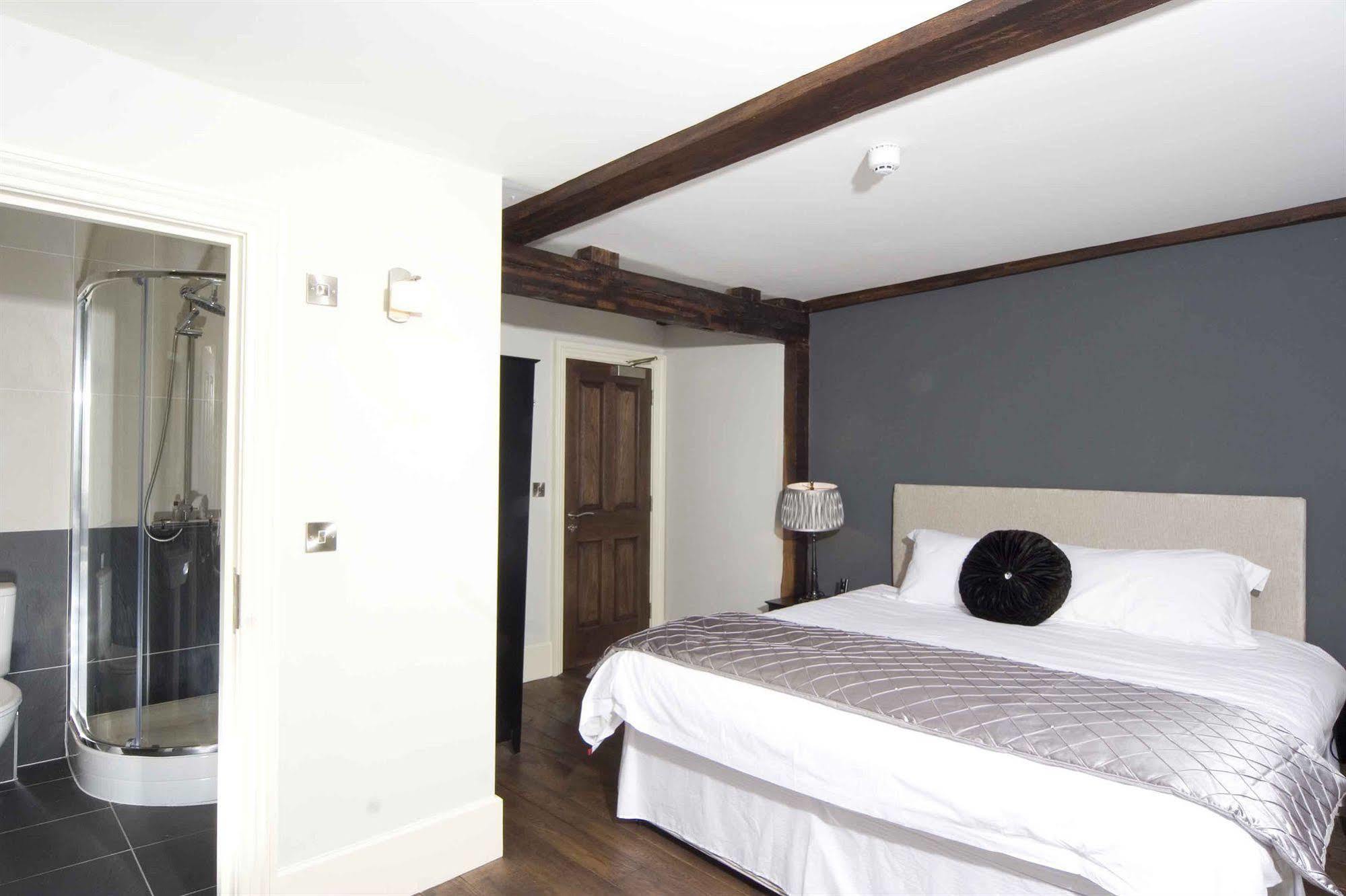 The Nags Head Hotel Montgomery Kültér fotó
